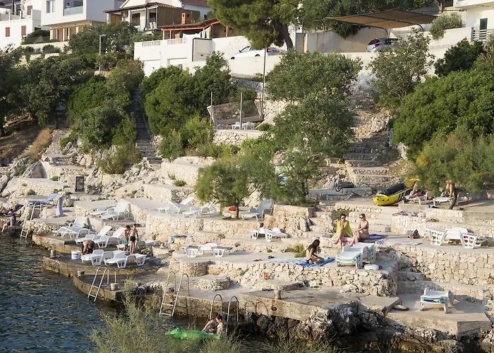 Lanterna * Rogoznica (Sibenik-Knin)